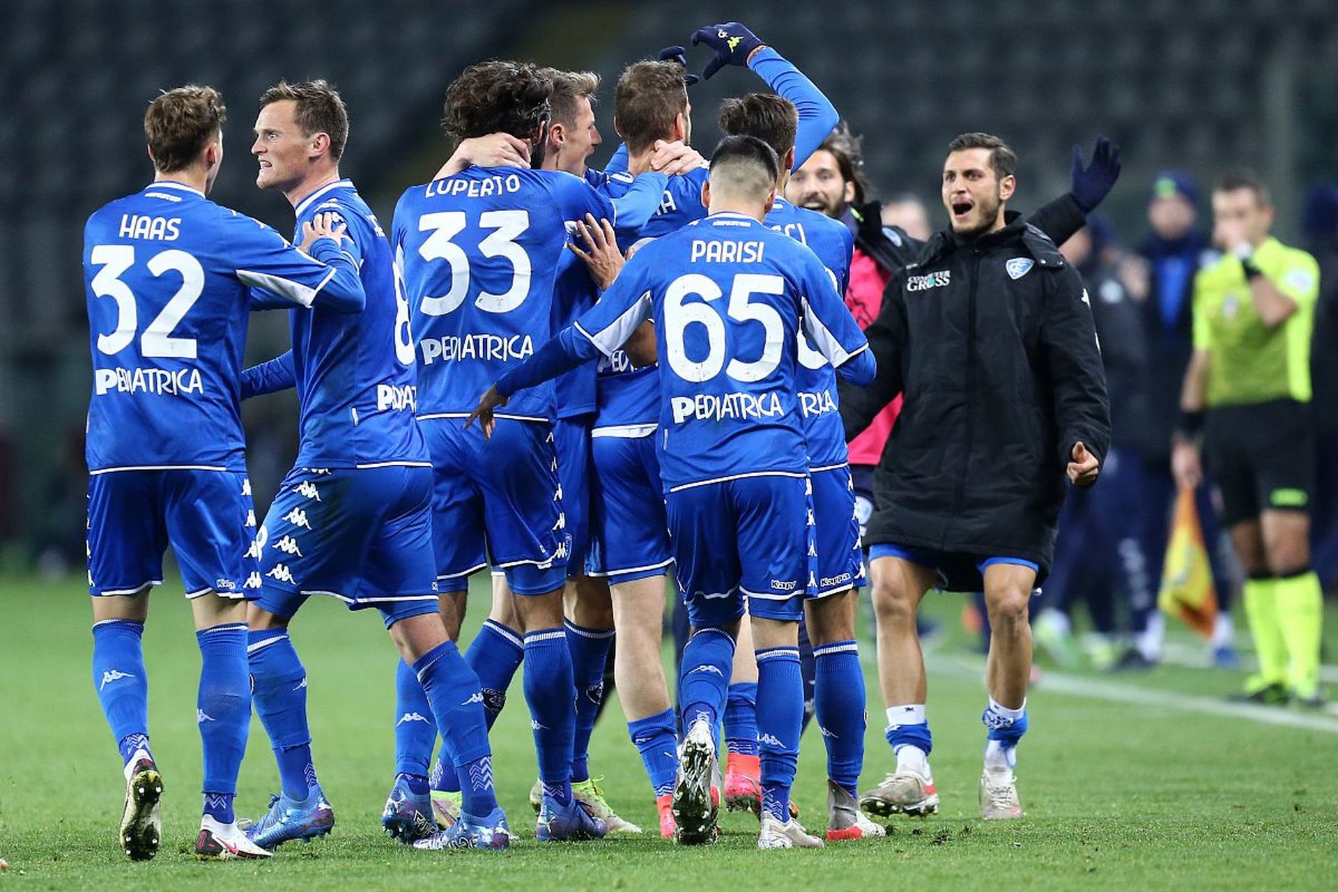 也将自己打 也将自己打